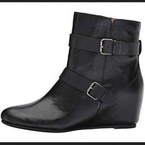 Comfortiva Ramika Wedge Booties